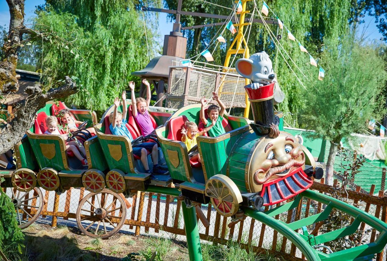 Отель 4 Руст Экстерьер фото